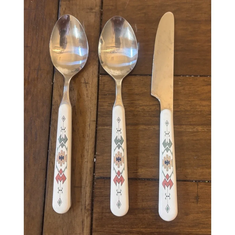 Studio Nova Flatware Aztec Southwestern White Handle Stainless Steel 14 Pc Lot